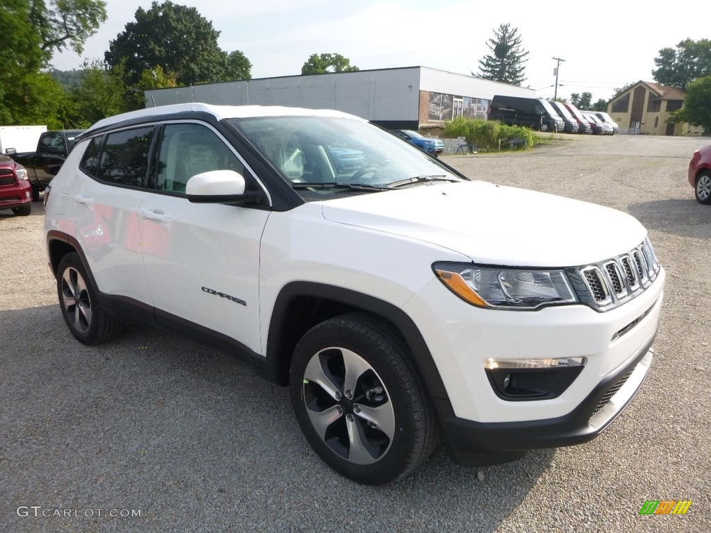 2018 Compass Latitude 4x4 - White / Black/Ski Gray photo #7