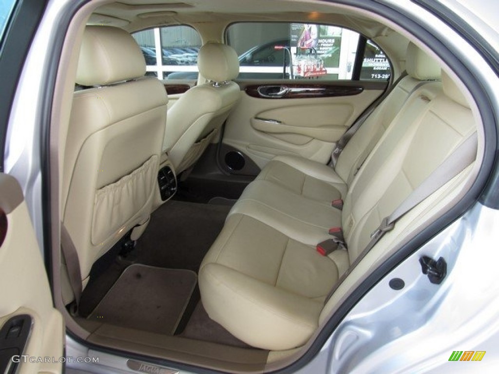 2005 XJ XJ8 L - Platinum Silver Metallic / Barley photo #5