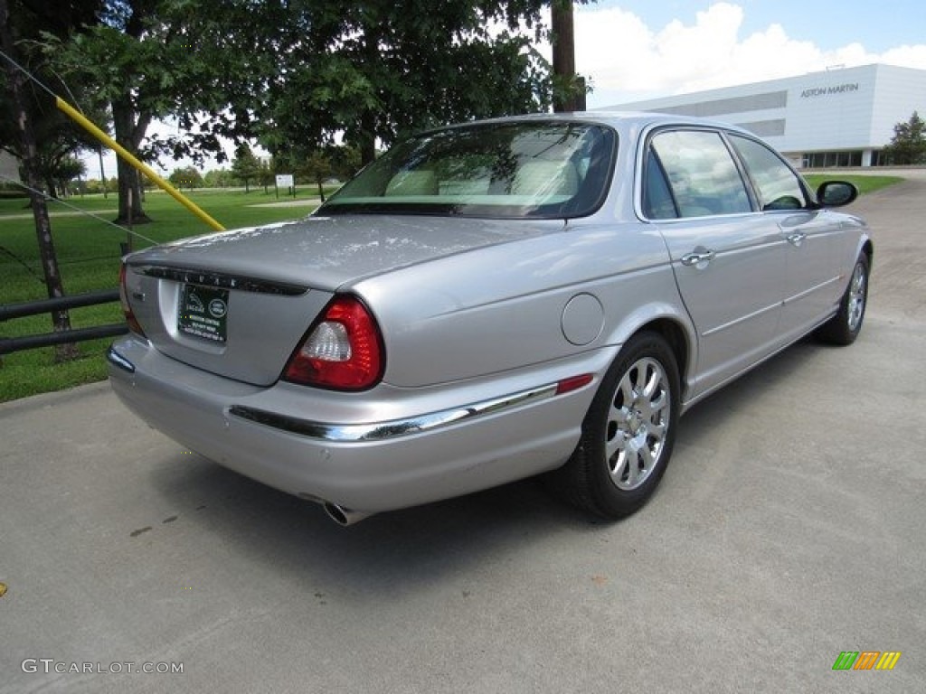 2005 XJ XJ8 L - Platinum Silver Metallic / Barley photo #7