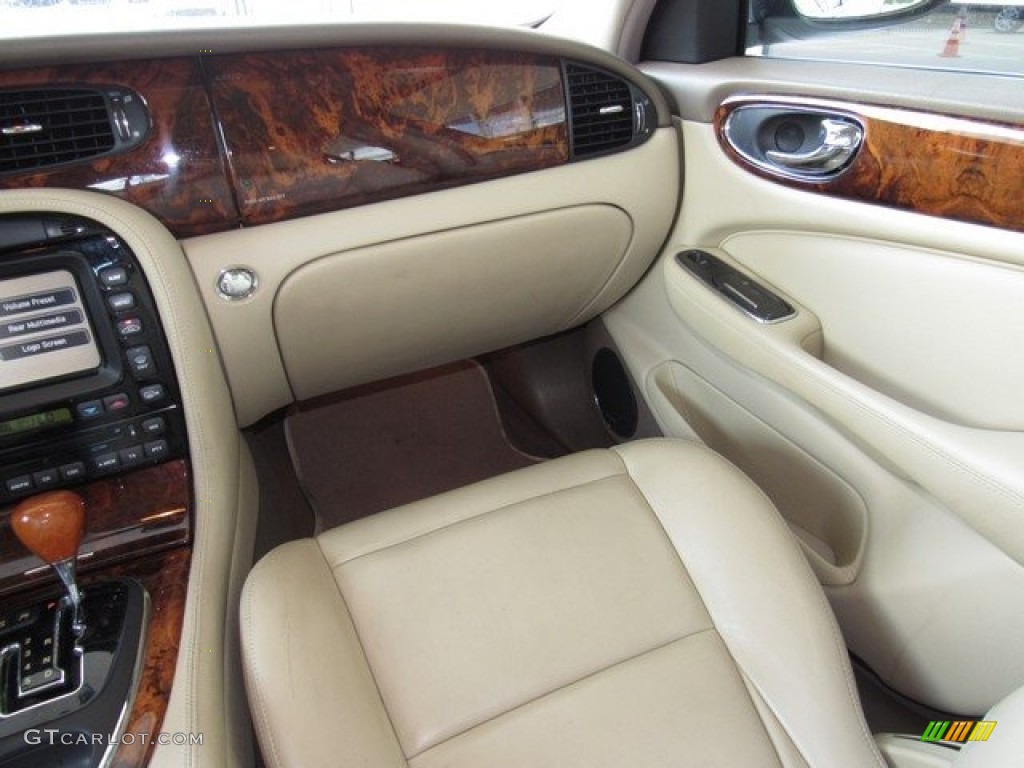 2005 XJ XJ8 L - Platinum Silver Metallic / Barley photo #14