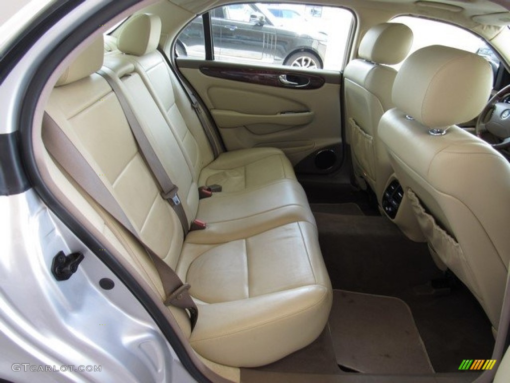2005 XJ XJ8 L - Platinum Silver Metallic / Barley photo #17