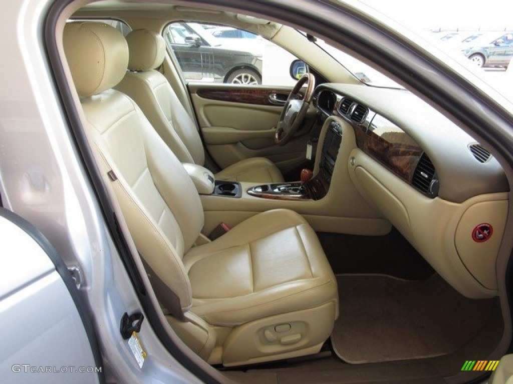 2005 XJ XJ8 L - Platinum Silver Metallic / Barley photo #18
