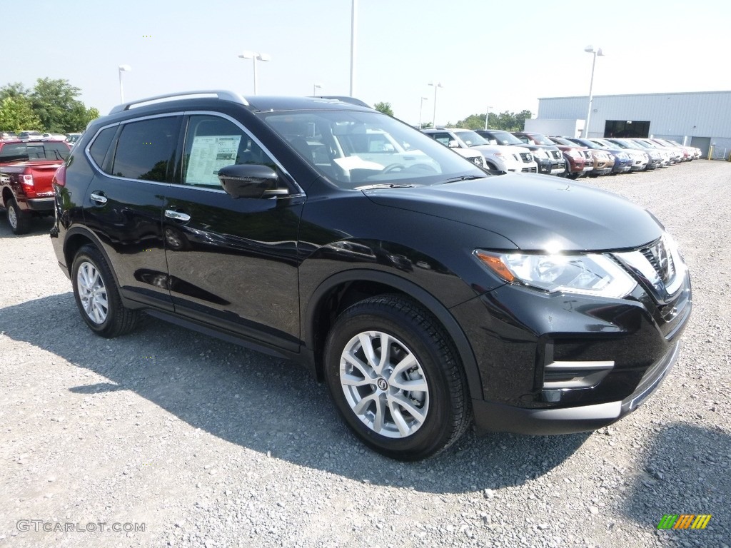 2017 Rogue SV AWD - Magnetic Black / Charcoal photo #1