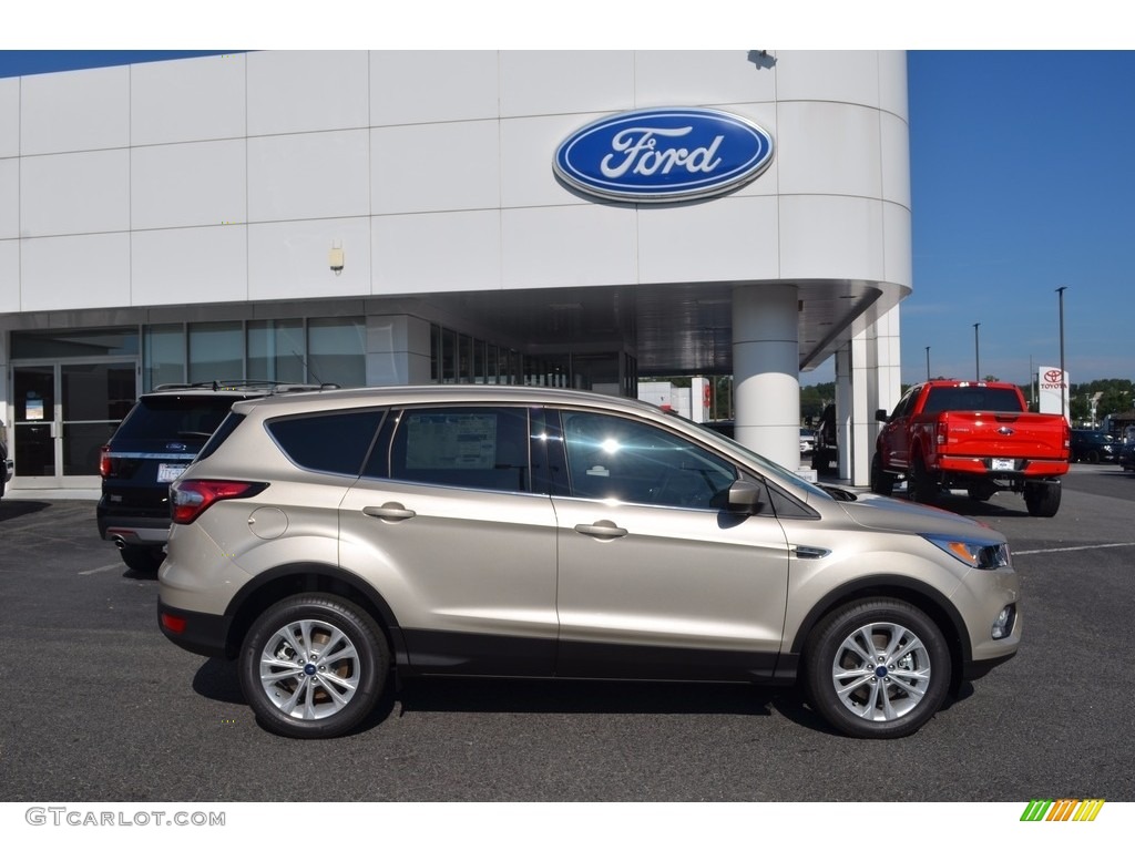 White Gold 2017 Ford Escape SE Exterior Photo #122298578
