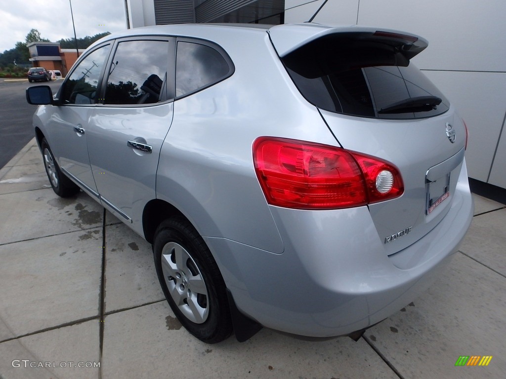 2012 Rogue S AWD - Brilliant Silver / Gray photo #3