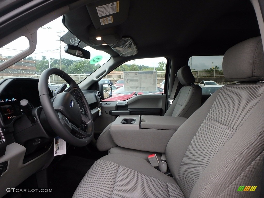 Earth Gray Interior 2018 Ford F150 XLT SuperCrew 4x4 Photo #122307673