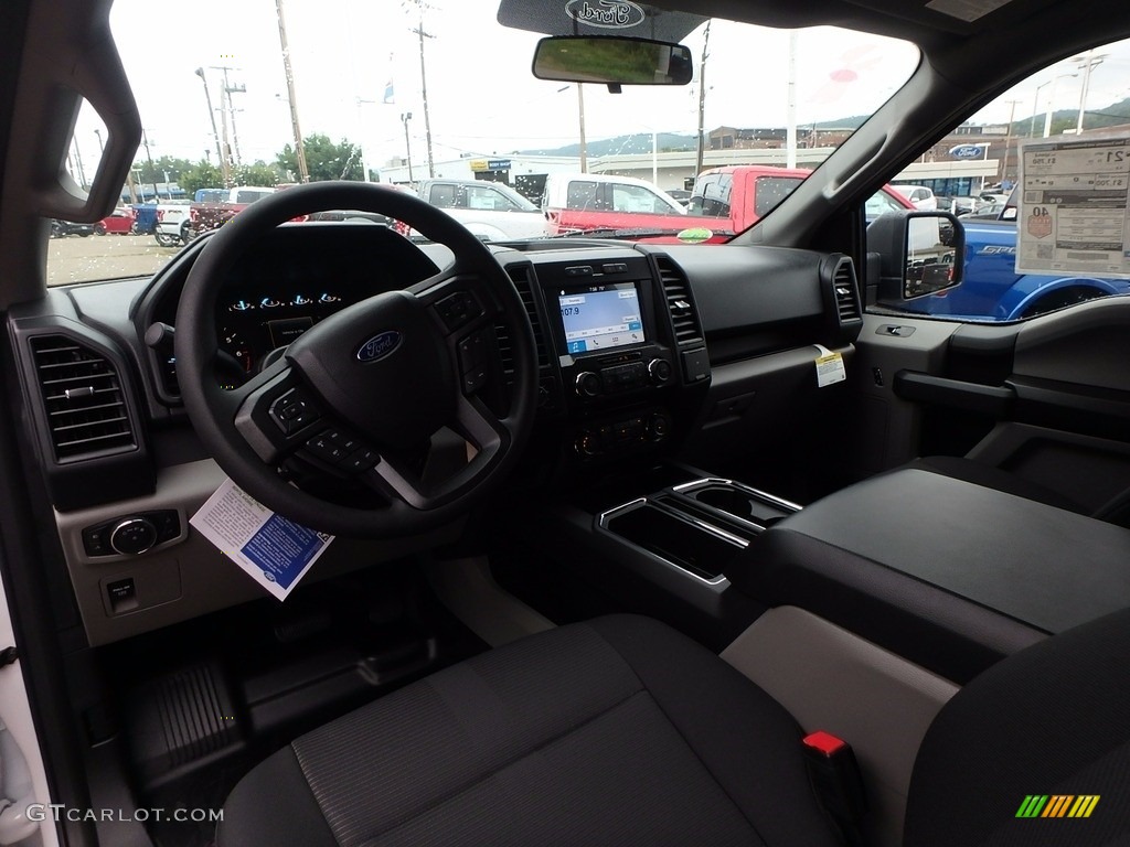 2018 F150 STX SuperCab 4x4 - Oxford White / Black photo #12