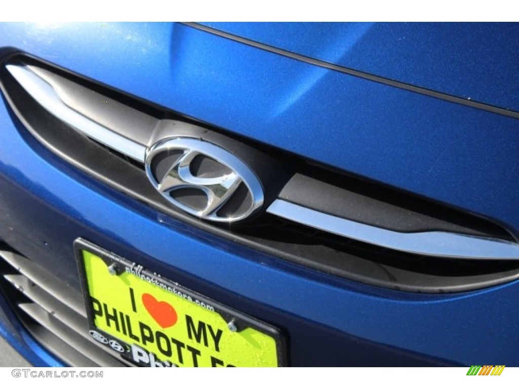 2016 Accent SE Sedan - Pacific Blue / Gray photo #4
