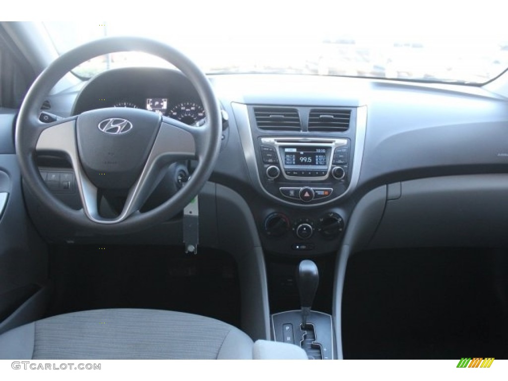 2016 Accent SE Sedan - Pacific Blue / Gray photo #24