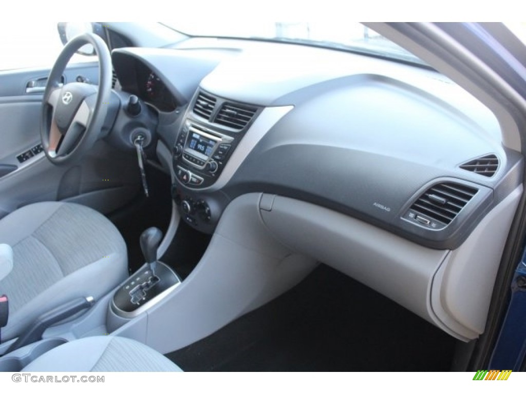 2016 Accent SE Sedan - Pacific Blue / Gray photo #30