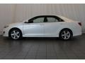Super White - Camry SE Photo No. 4