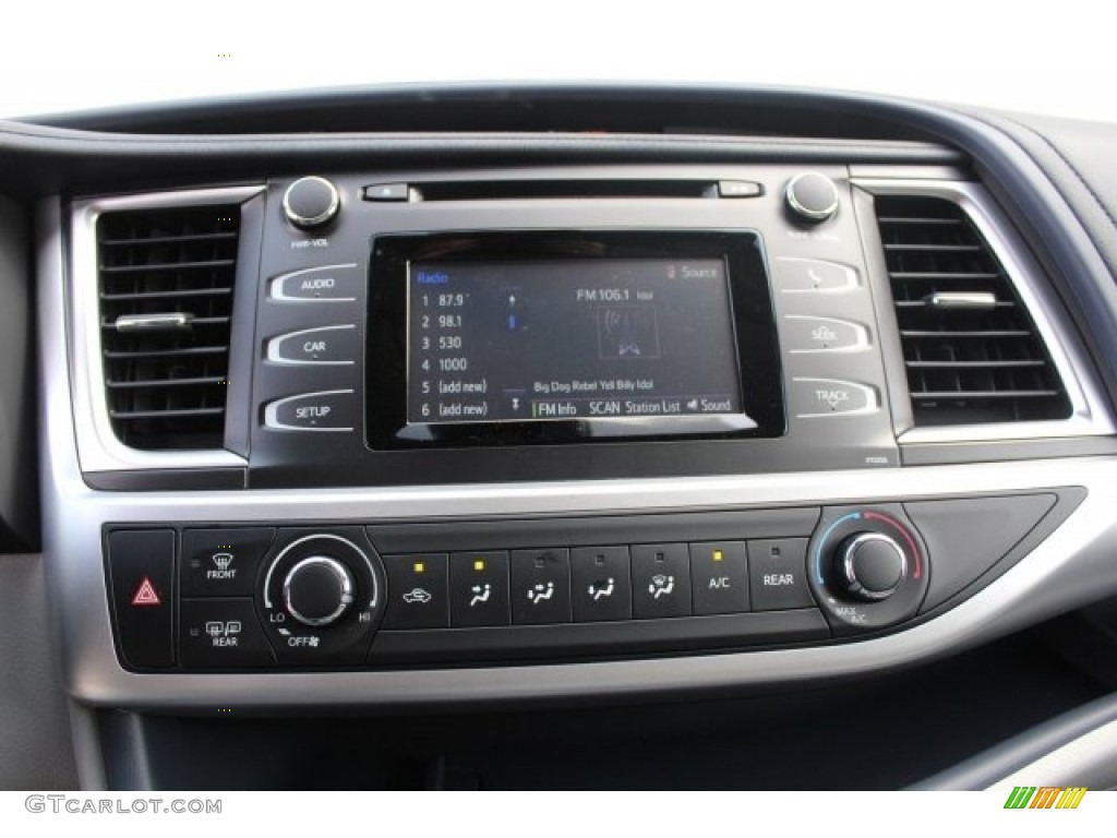 2017 Toyota Highlander LE Controls Photo #122316102