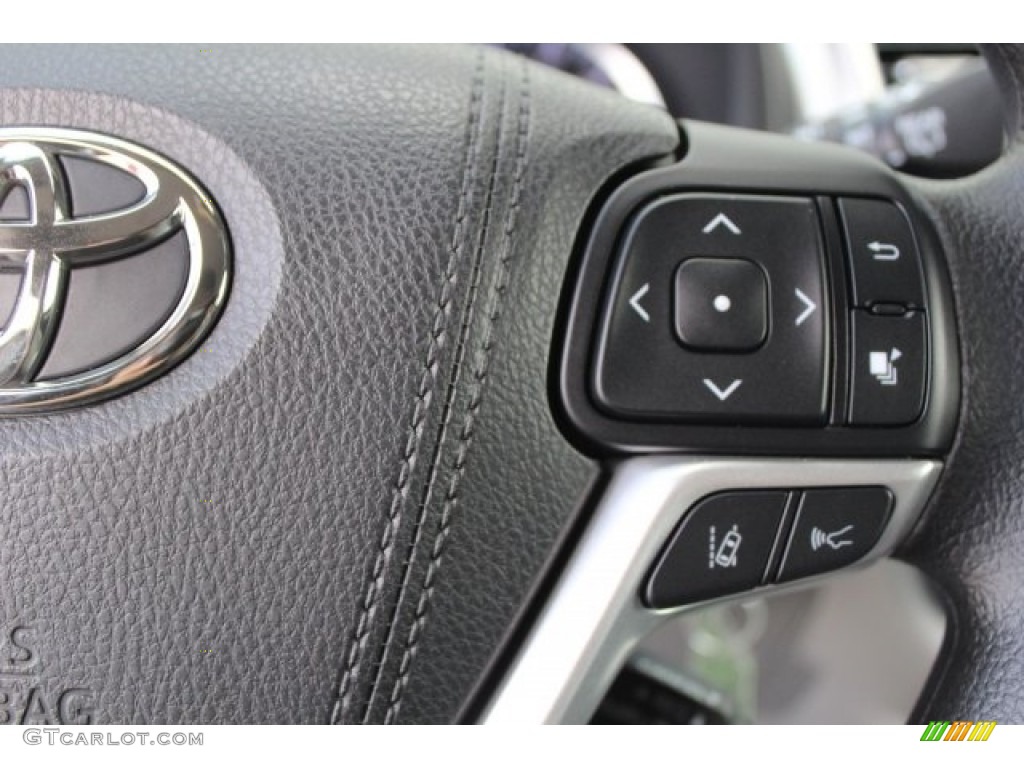 2017 Toyota Highlander LE Controls Photo #122316153