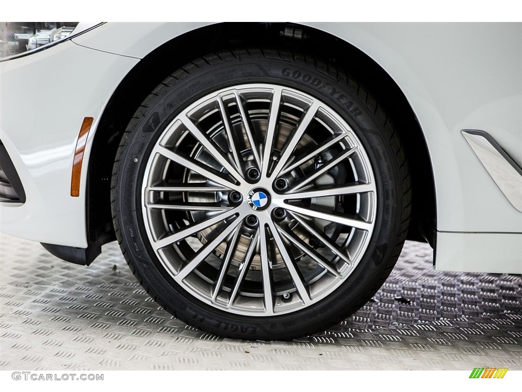2017 5 Series 540i Sedan - Alpine White / Cognac photo #9