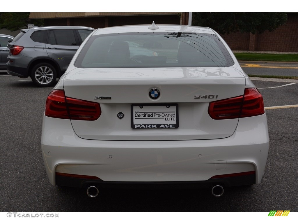 2017 3 Series 340i xDrive Sedan - Alpine White / Black photo #4