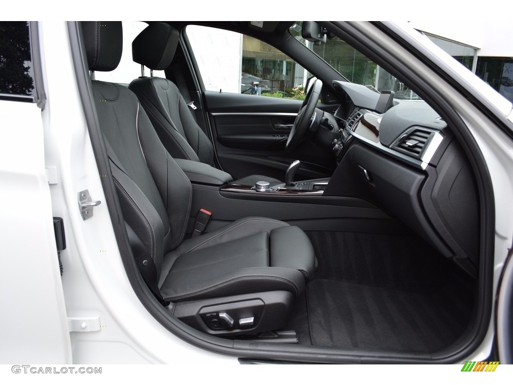 2017 3 Series 340i xDrive Sedan - Alpine White / Black photo #28