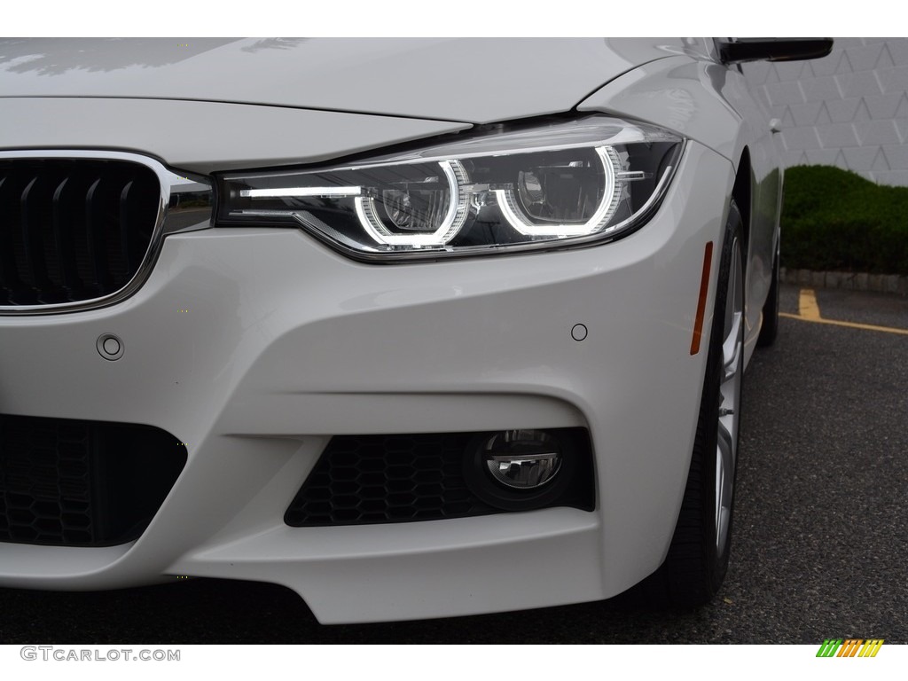 2017 3 Series 340i xDrive Sedan - Alpine White / Black photo #31
