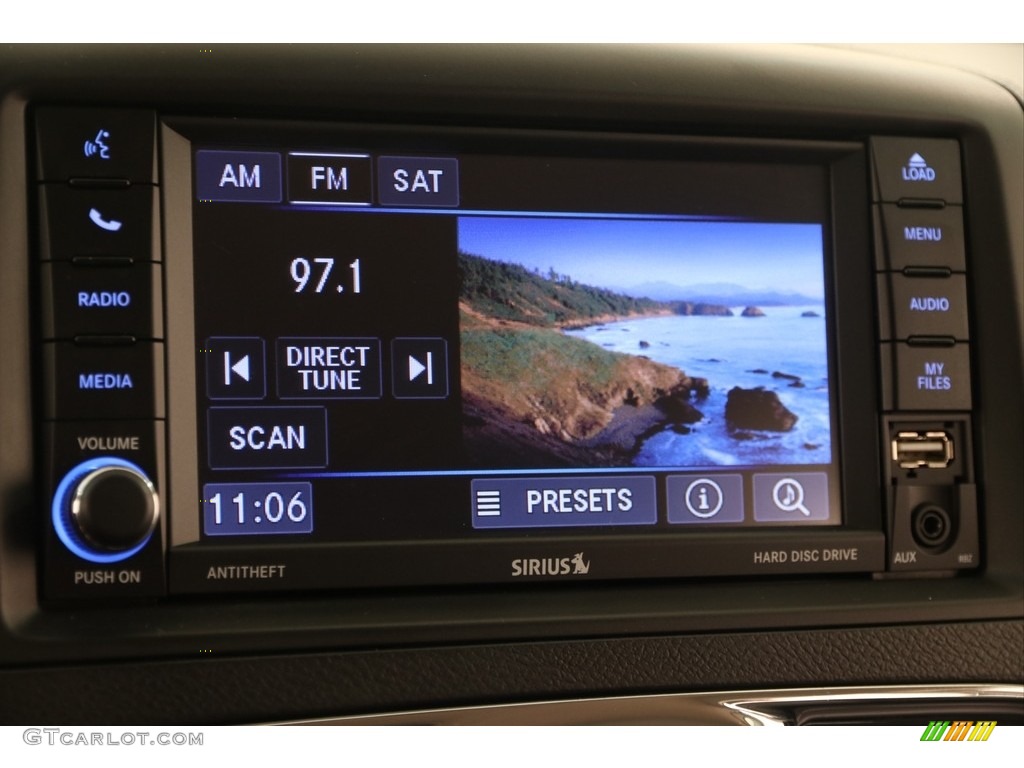 2016 Town & Country Touring - Billet Silver Metallic / Black/Light Graystone photo #9