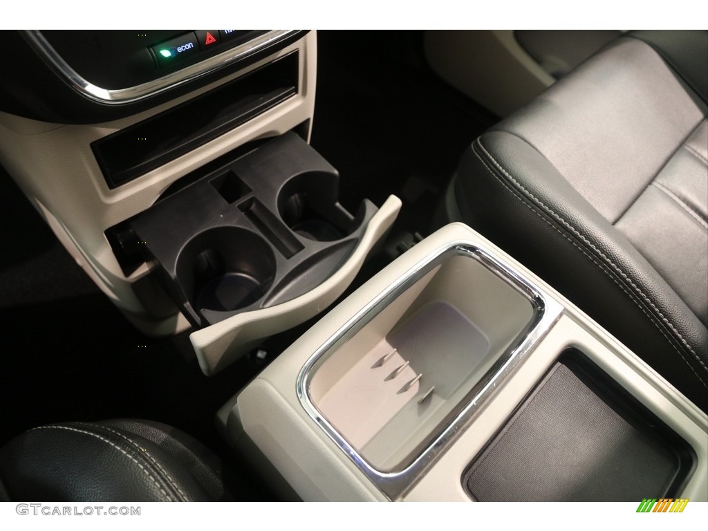 2016 Town & Country Touring - Billet Silver Metallic / Black/Light Graystone photo #13