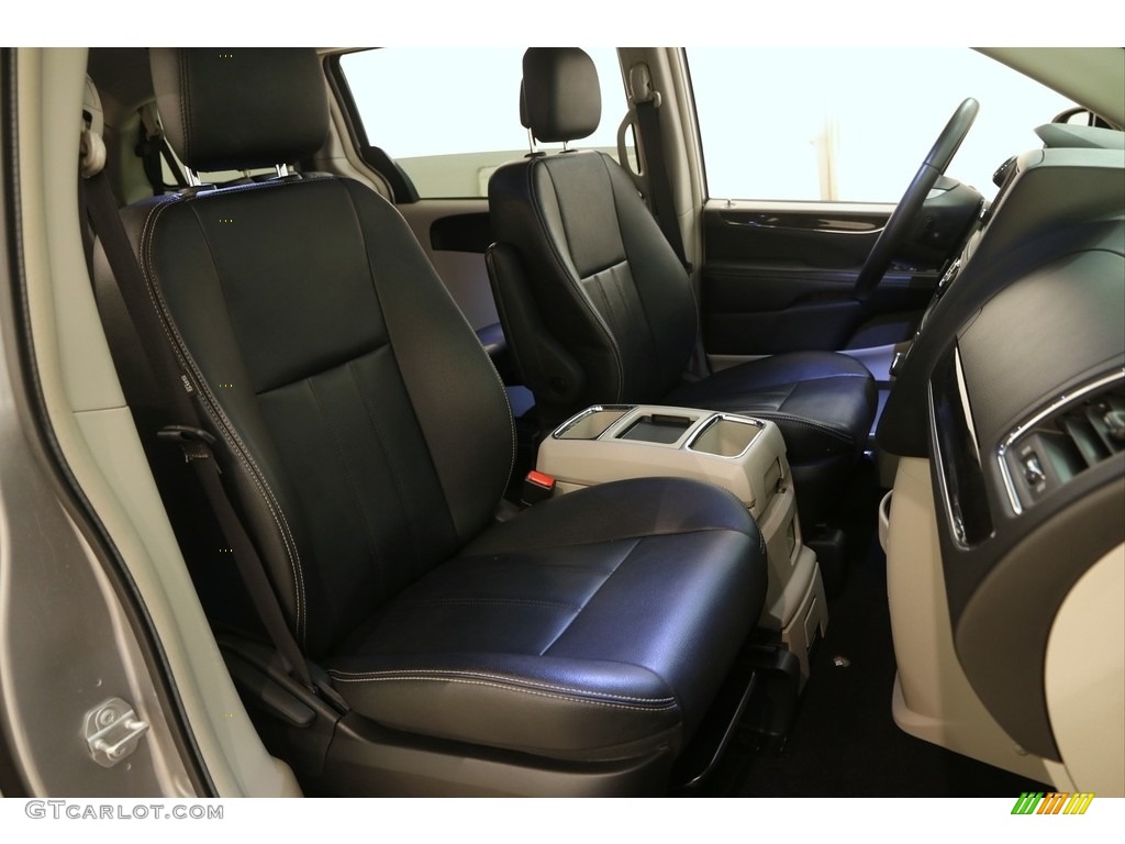 2016 Town & Country Touring - Billet Silver Metallic / Black/Light Graystone photo #14