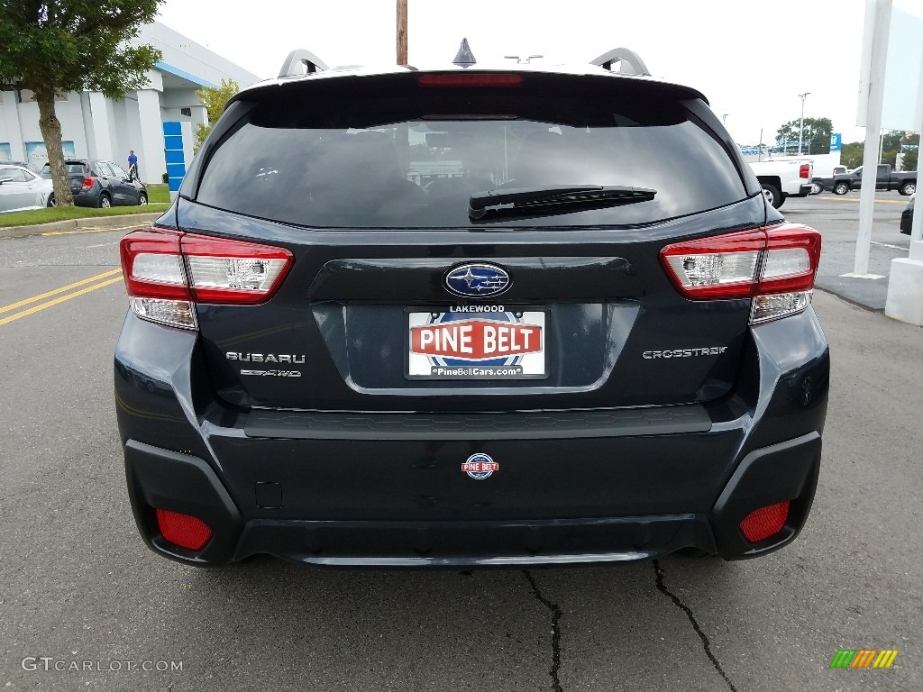 2018 Crosstrek 2.0i Premium - Dark Gray Metallic / Black photo #5