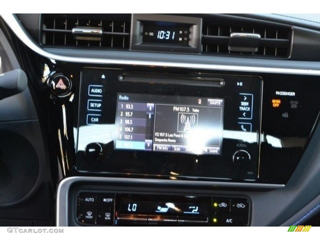 2017 Corolla SE - Black Sand Pearl / Black photo #6