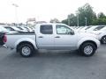 2017 Brilliant Silver Nissan Frontier SV Crew Cab 4x4  photo #7