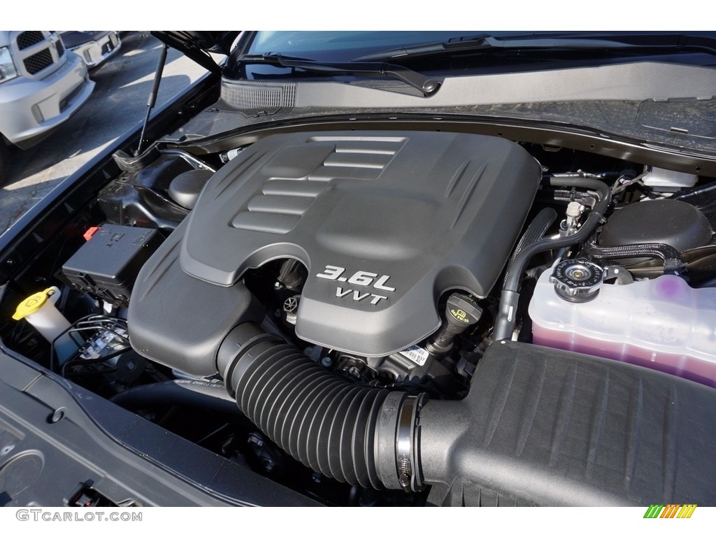 2018 Chrysler 300 Touring 3.6 Liter DOHC 24-Valve VVT Pentastar V6 Engine Photo #122348932