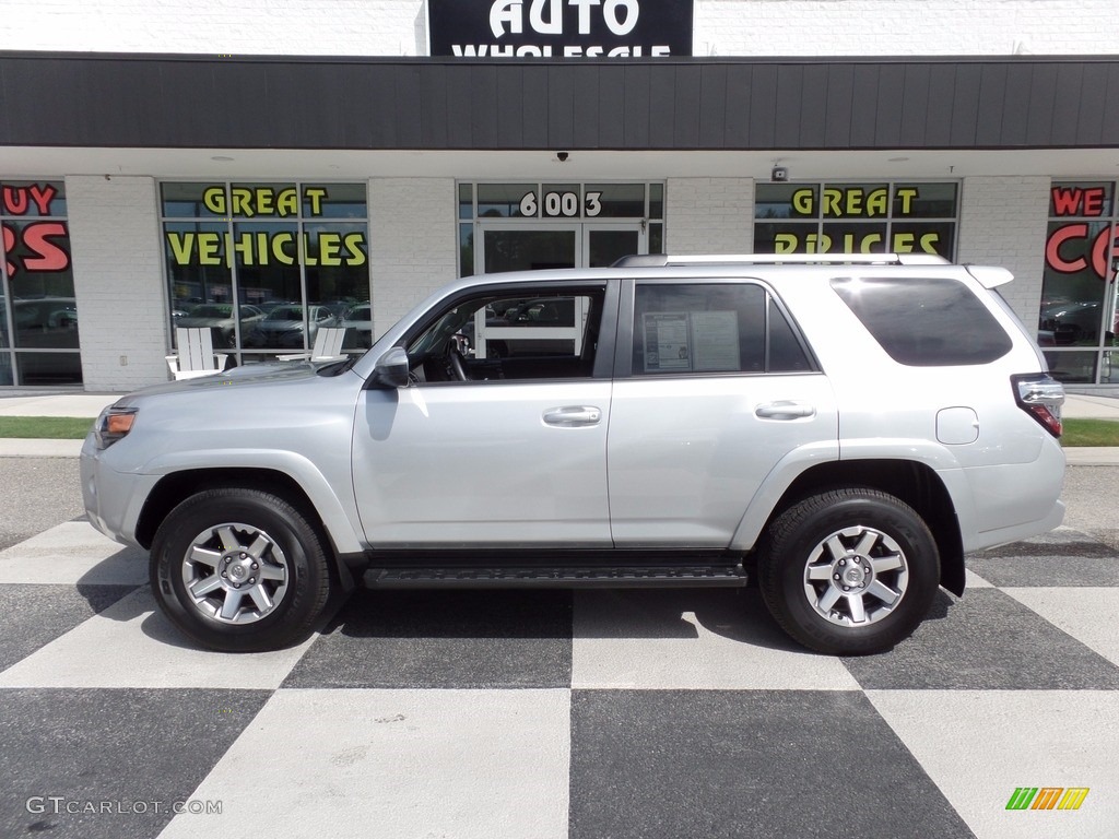 2015 4Runner Trail 4x4 - Classic Silver Metallic / Black photo #1