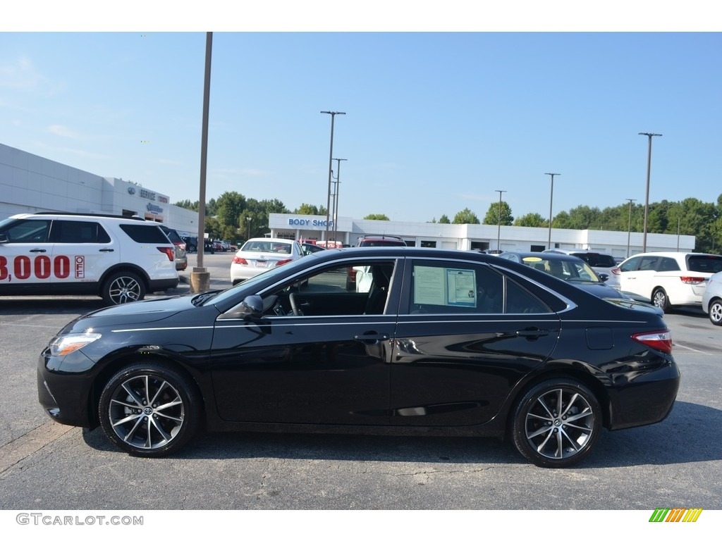 2015 Camry XSE - Attitude Black Metallic / Black photo #6