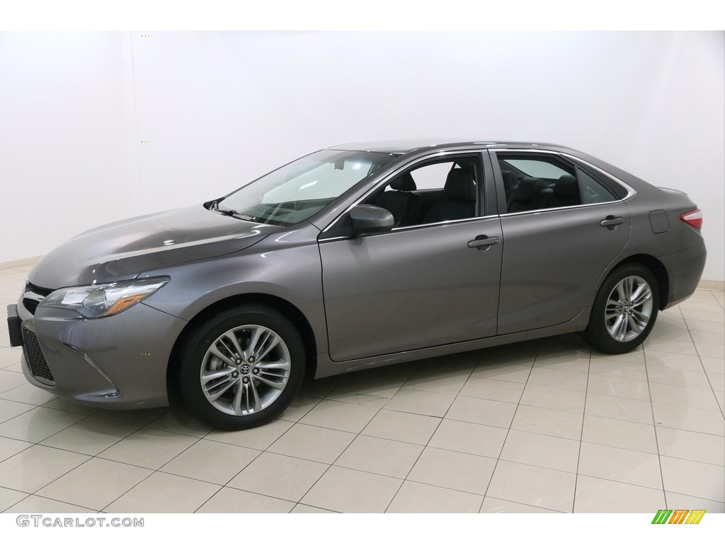 2015 Camry SE - Predawn Gray Mica / Black photo #3
