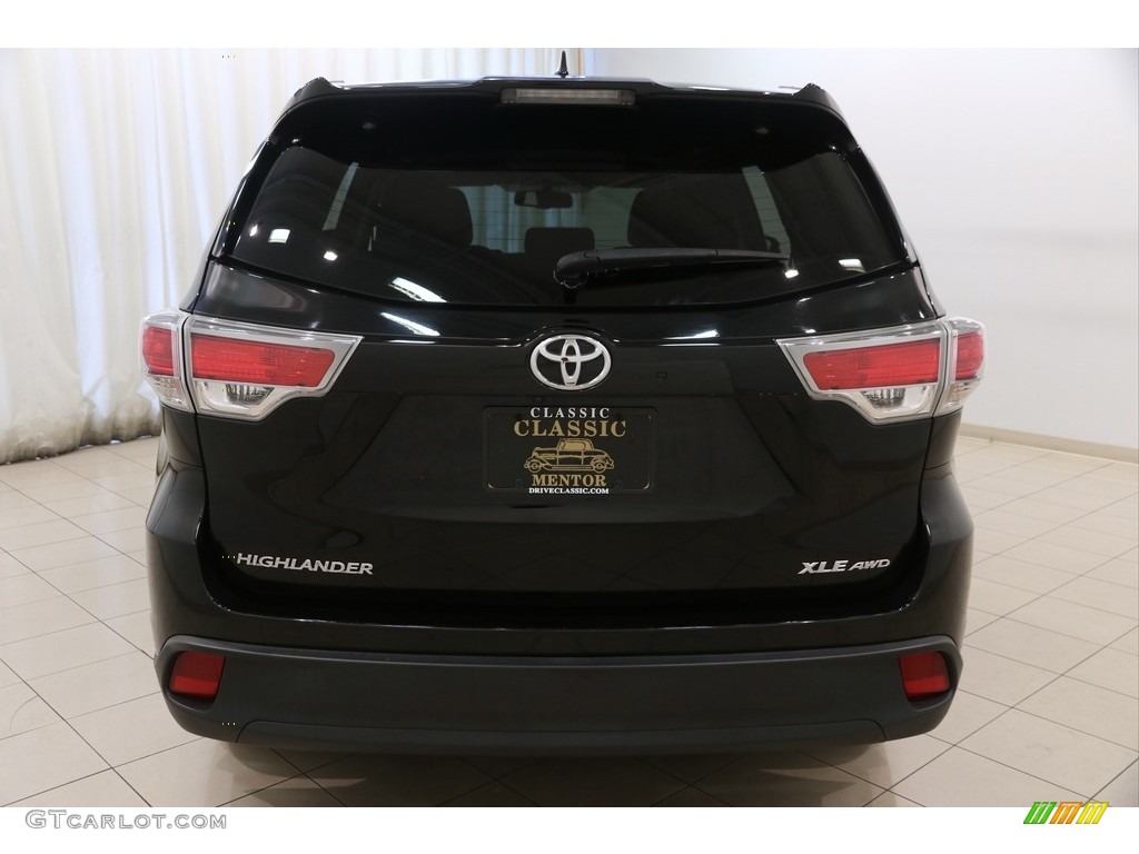 2015 Highlander XLE AWD - Attitude Black Metallic / Black photo #15