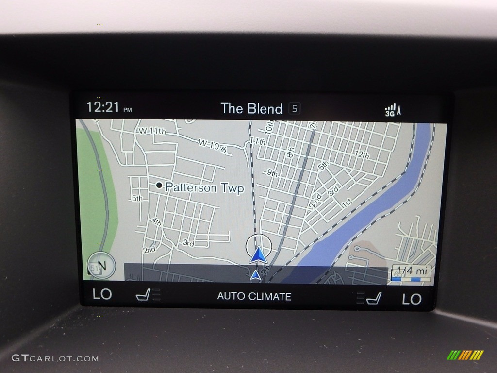 2016 Volvo XC60 T6 AWD Navigation Photos