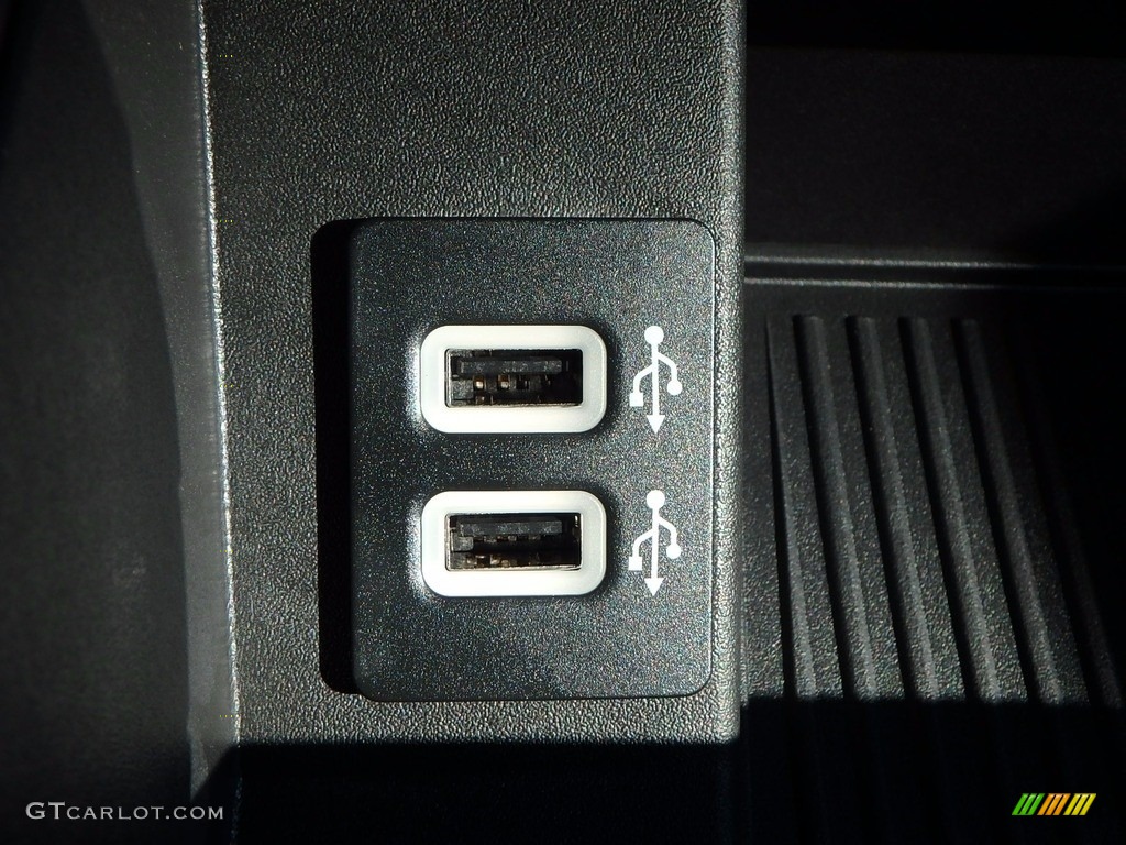 2018 F150 STX SuperCab 4x4 - Ingot Silver / Black photo #19