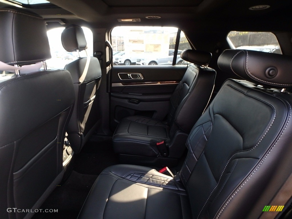2017 Explorer Platinum 4WD - Shadow Black / Ebony Black photo #11