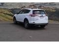 Super White - RAV4 XLE Photo No. 3