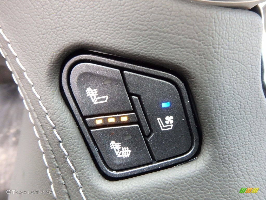 2017 GMC Yukon XL SLT 4WD Controls Photos