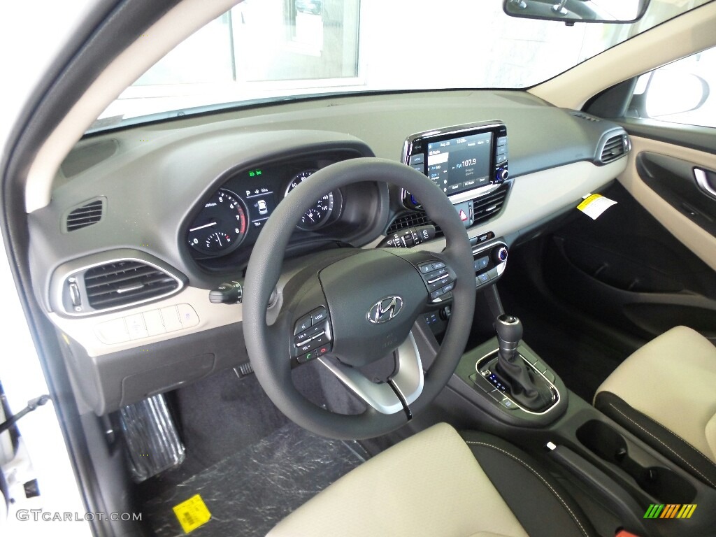 Beige Interior 2018 Hyundai Elantra GT Standard Elantra GT Model Photo #122371798