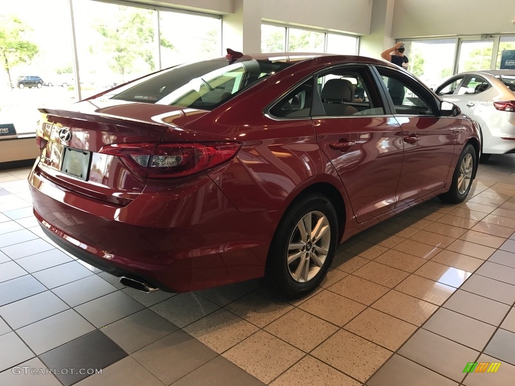 2017 Sonata SE - Scarlet Red / Gray photo #2