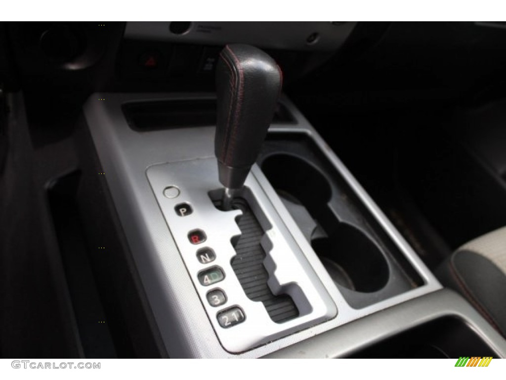 2010 Titan PRO-4X Crew Cab 4x4 - Blizzard White / Charcoal photo #20