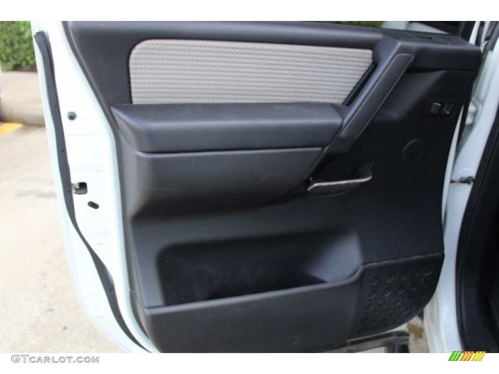 2010 Titan PRO-4X Crew Cab 4x4 - Blizzard White / Charcoal photo #23