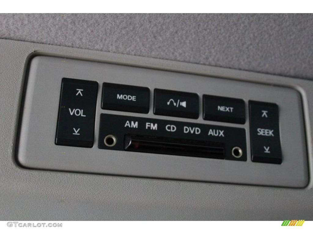 2010 Titan PRO-4X Crew Cab 4x4 - Blizzard White / Charcoal photo #27