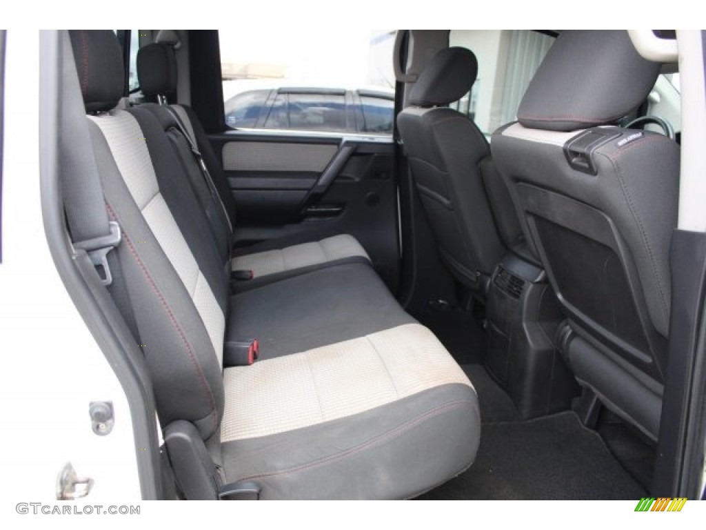 2010 Titan PRO-4X Crew Cab 4x4 - Blizzard White / Charcoal photo #29