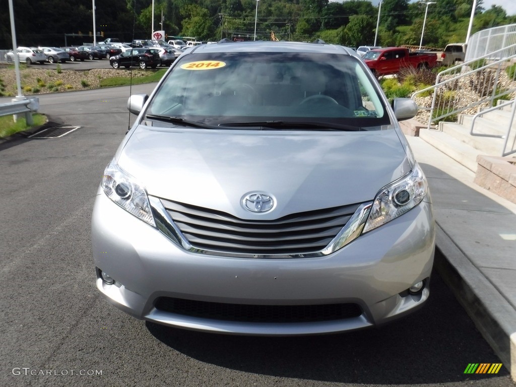 2014 Sienna XLE AWD - Silver Sky Metallic / Light Gray photo #4