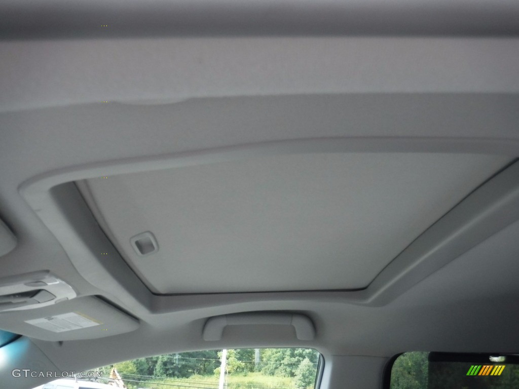 2014 Sienna XLE AWD - Silver Sky Metallic / Light Gray photo #10