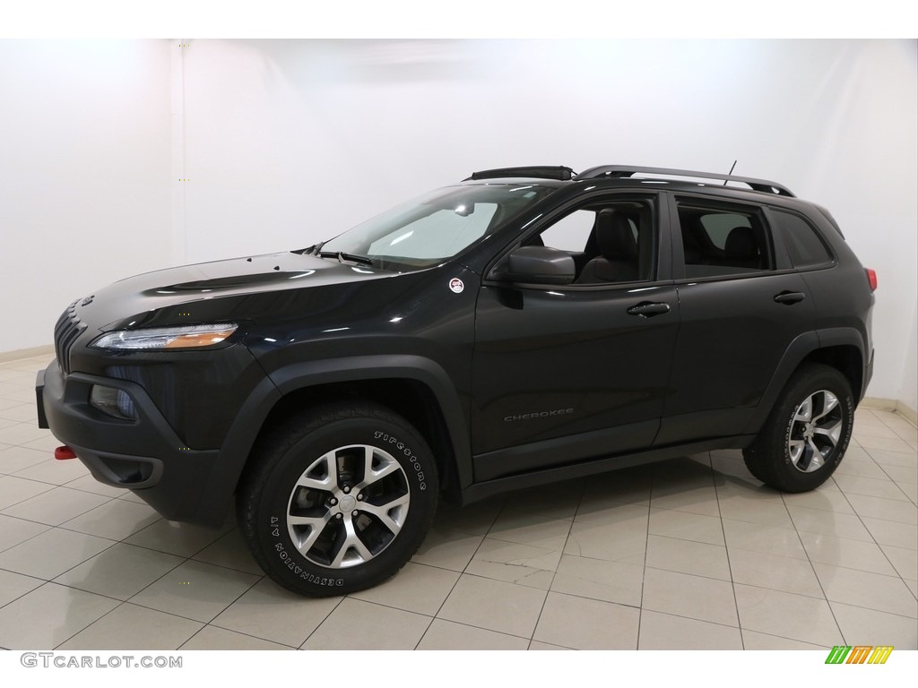 2014 Cherokee Trailhawk 4x4 - Brilliant Black Crystal Pearl / Morocco - Black photo #3