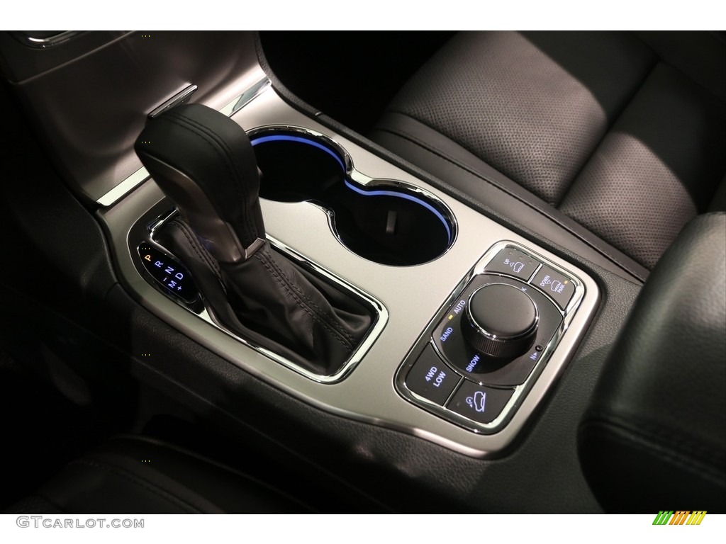 2017 Grand Cherokee Summit 4x4 - Diamond Black Crystal Pearl / Black photo #16