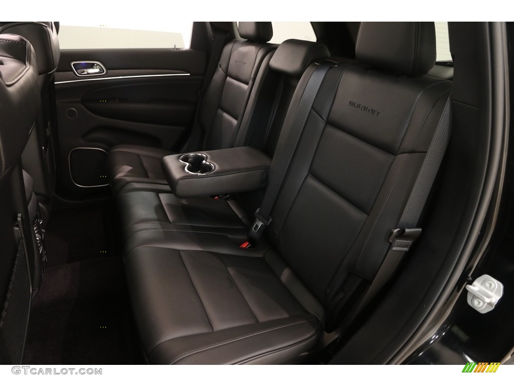 2017 Grand Cherokee Summit 4x4 - Diamond Black Crystal Pearl / Black photo #22