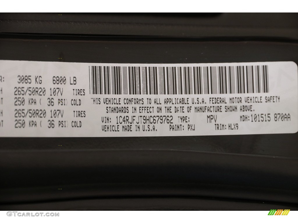 2017 Grand Cherokee Summit 4x4 - Diamond Black Crystal Pearl / Black photo #26