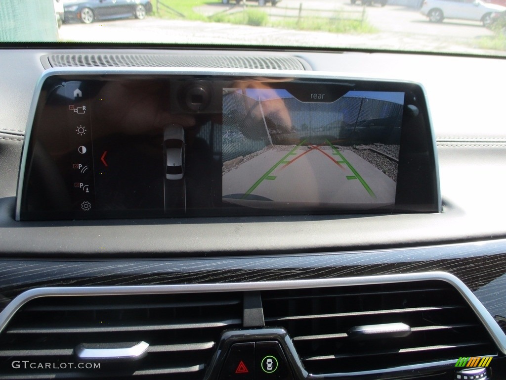 2018 7 Series 740i xDrive Sedan - Black Sapphire Metallic / Black photo #16